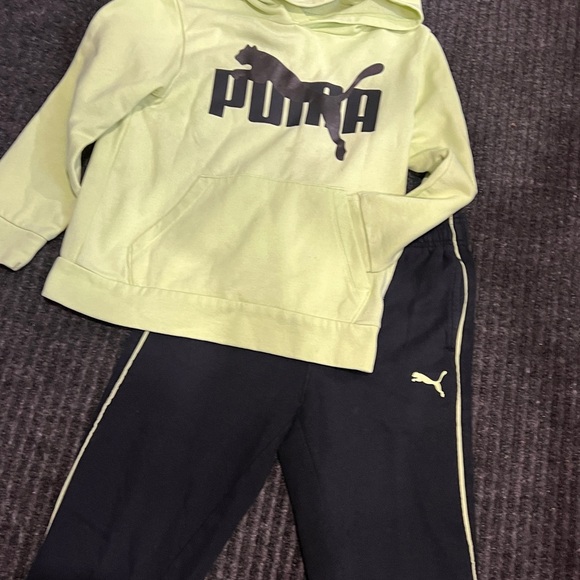 Puma  Neon Green Hoodie and Black Track Pants Kids size S (8) - Picture 5 of 11